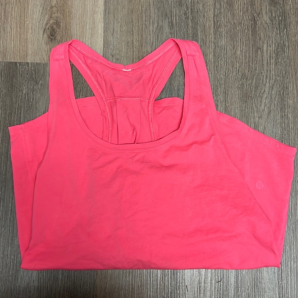 Lululemon top